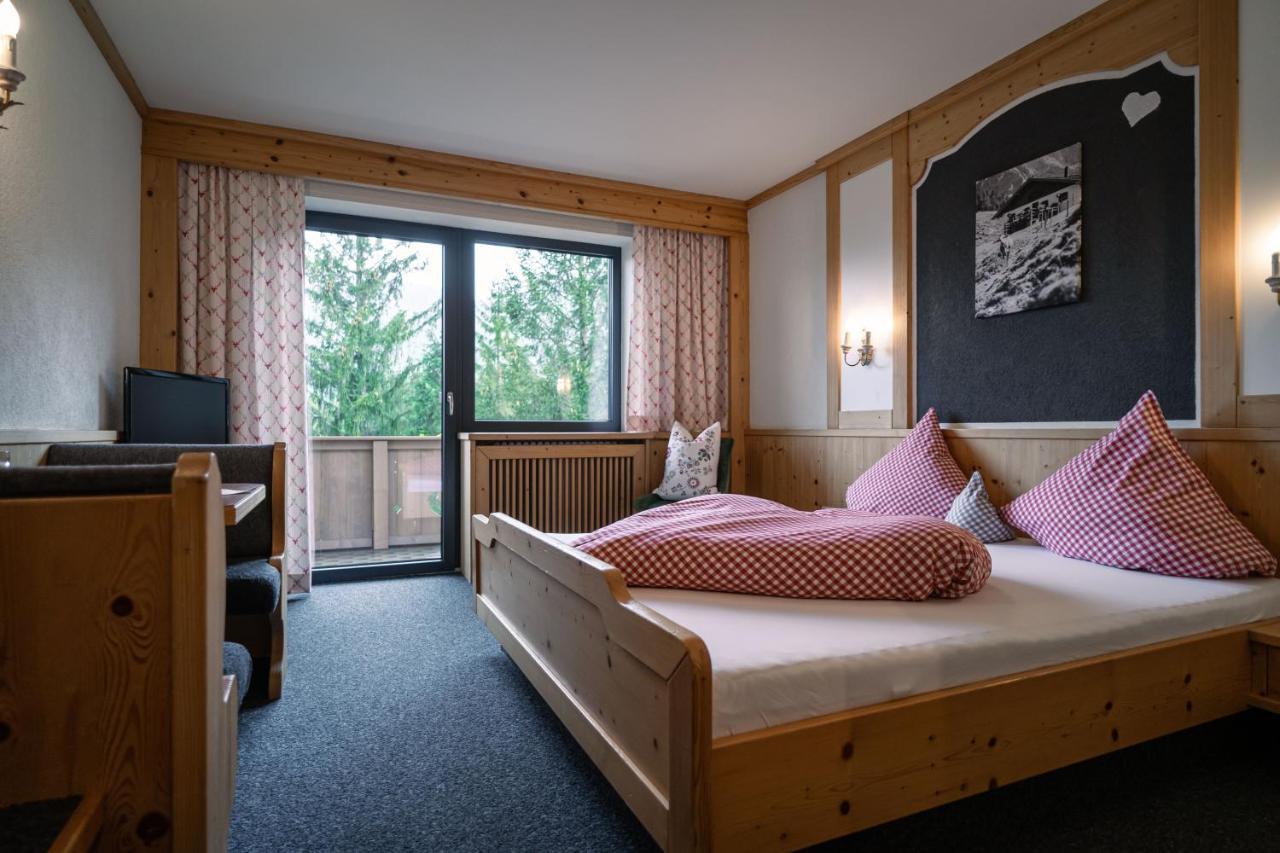 Hotel Landhaus Tirolerherz Sankt Ulrich am Pillersee Kültér fotó