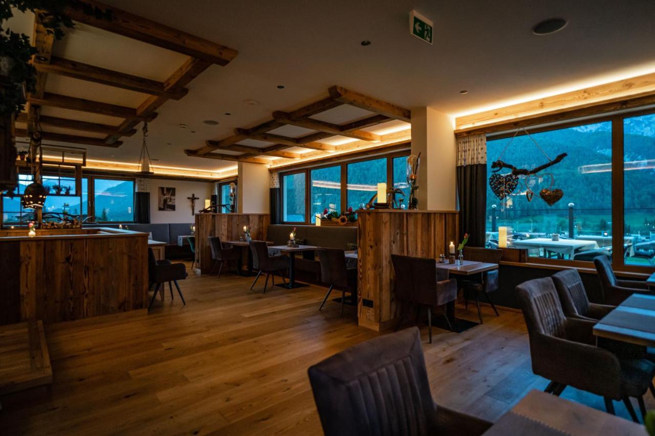 Hotel Landhaus Tirolerherz Sankt Ulrich am Pillersee Kültér fotó